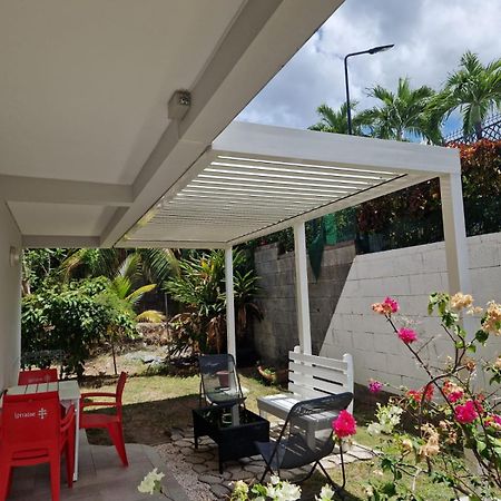 F2 Rez De Jardin Carbet Apartment Le Carbet Luaran gambar