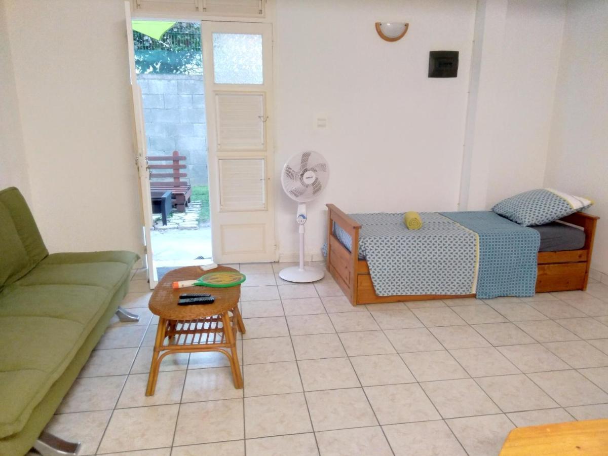 F2 Rez De Jardin Carbet Apartment Le Carbet Luaran gambar
